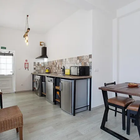 Semesterbostad Pipo People House -